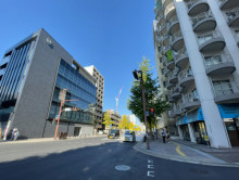 天神吉柳ビル前面の通