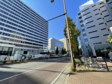 高橋天神ビル前面の通