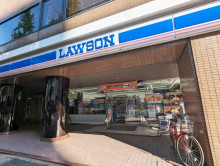 徒歩1分のローソン 