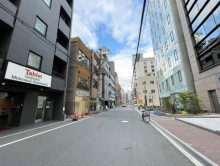 IS本町ビル前面の通