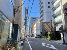 三村ビル前面の錦華通