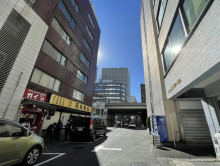 NEWS京橋前面の通