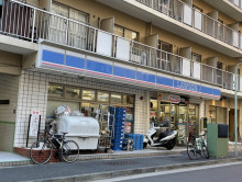 並びのローソン 西五