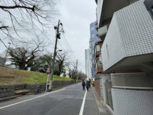 市ヶ谷グラスゲート前面の通り