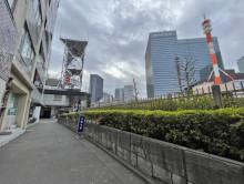 日東ビル前面通り