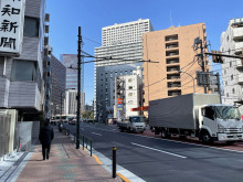 岩本ビル前面の通り