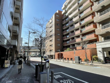 第2神明ビル前面の通