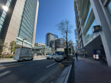 カクタス飯田橋前面の