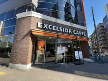 徒歩1分のエクセルシ