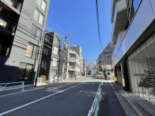 オークヒルズ前面の通