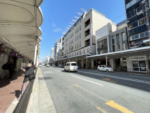 清水屋ビル前面の通り