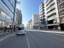 京都幸ビル前面の通り