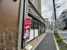 徒歩3分のセブンイレ