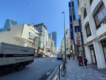 ほうらいやビル前面の