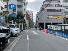 松本ビル前面の通り