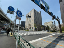 楠本第3ビル前面の通