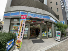 徒歩2分のローソン 