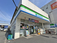 隣のファミリーマート千川駅北店