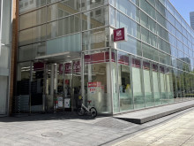 徒歩1分のナチュラルローソンみなとみらい4丁目店