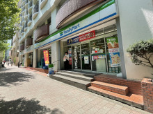 並びのファミリーマー