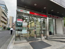 徒歩1分の三菱UFJ