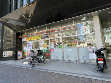 並びのセブンイレブン