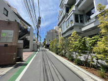 GOODWILL青山前面の通り