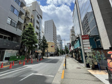 麹町富士ビル前面の通