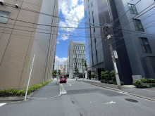 NAビル前面の通り