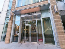 隣のスターバックスコ