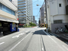 Kayビル前面の通り