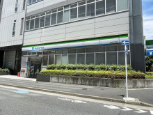 至近のファミリーマー