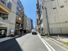 NRT神田須田町ビル前面の通り