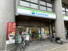 至近のファミリーマー