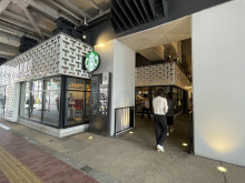 徒歩2分のスターバックスコーヒー 中目黒蔦屋書店