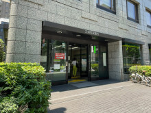 徒歩1分の三井住友銀