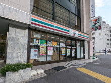徒歩1分のセブンイレ