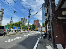 ビリーヴ新富前面の通