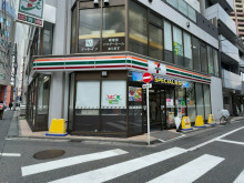 徒歩1分のセブンイレ