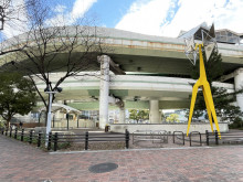 付近の西梅田公園