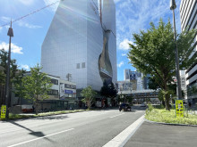 太陽生命難波ビル前面