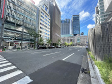 いちご御堂筋ビル前面