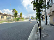 大拓ビル前面の通り