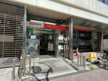 徒歩1分の三菱UFJ