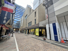 銀座あづまビル前面通