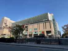 徒歩1分の博多リバレ