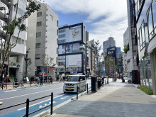 Landwork青山ビル前面のスタジアム通り