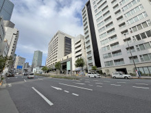 TOWER FRONT 神谷町前面の桜田通り