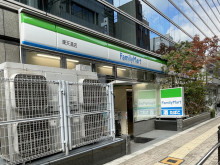 至近のファミリーマー