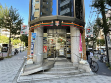 近くのセブンイレブン